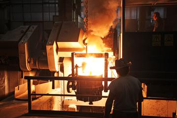 Preparing of liquid metal